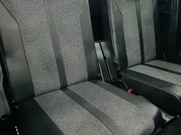 PEUGEOT 5008 2019 1.5D E6 7Locuri Garantie 12 Luni Rate Avan