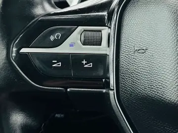 PEUGEOT 5008 2019 1.5D E6 7Locuri Garantie 12 Luni Rate Avan