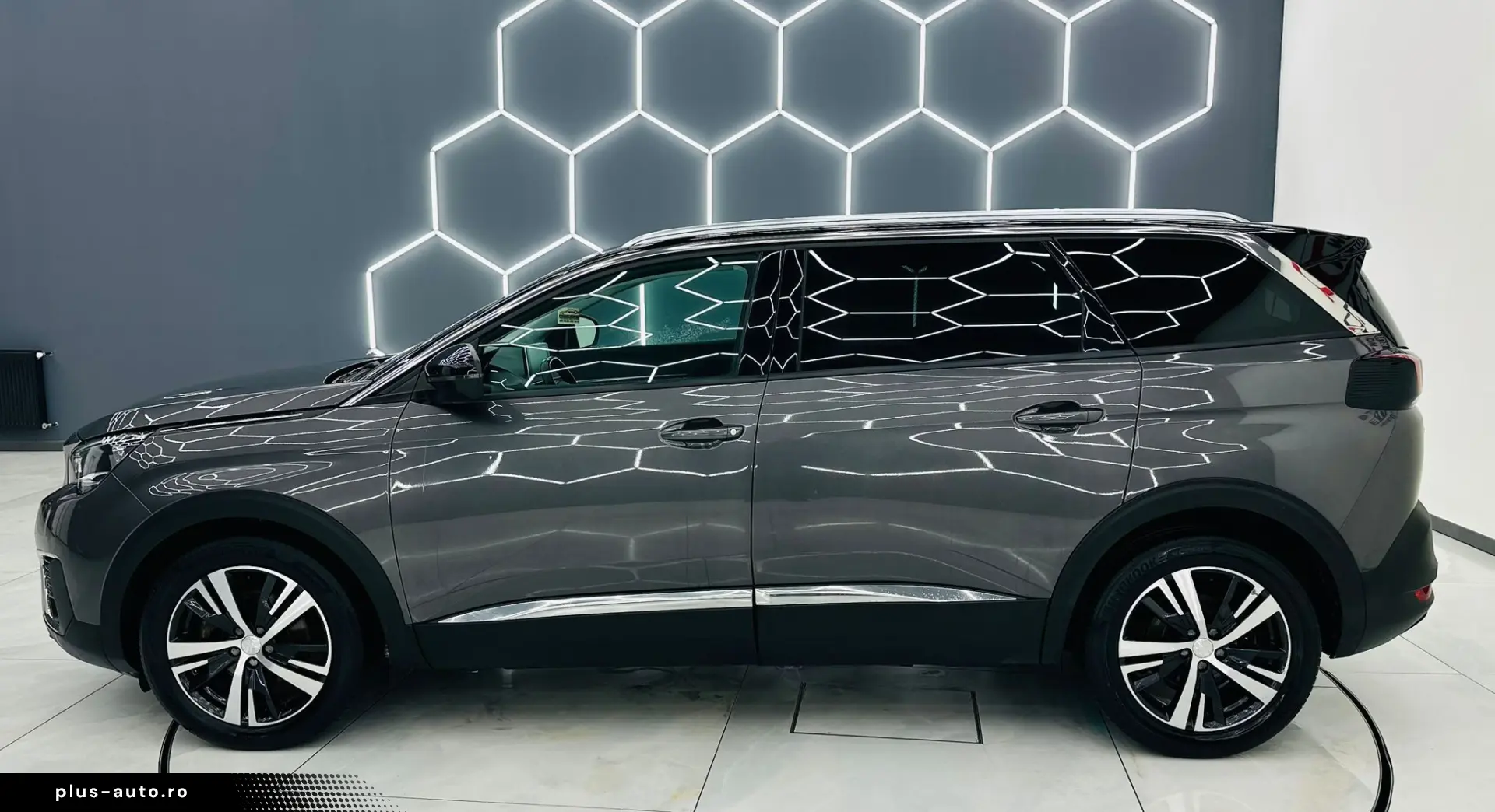 PEUGEOT 5008 2019 1.5D E6 7Locuri Garantie 12 Luni Rate Avan