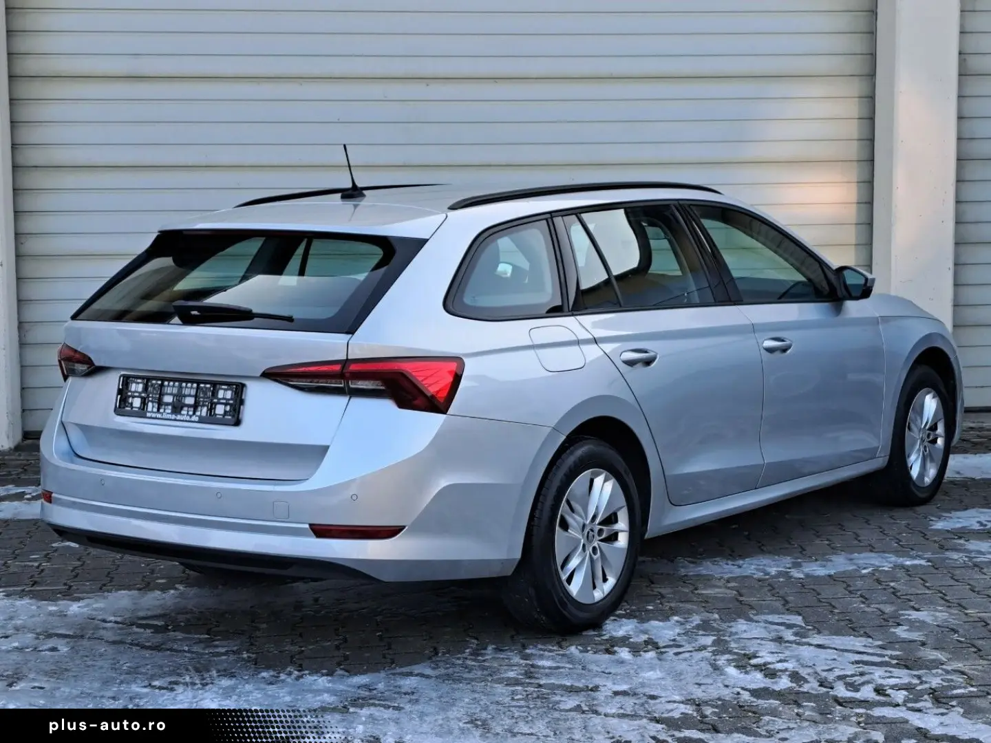 SKODA Octavia Combi 2 0TDI 4x4 Ambition DSG  LED ACC P