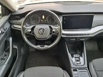 SKODA Octavia Combi 2 0TDI 4x4 Ambition DSG  LED ACC P