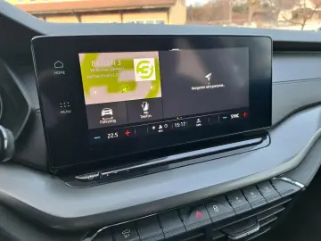 SKODA Octavia Combi 2 0TDI 4x4 Ambition DSG  LED ACC P