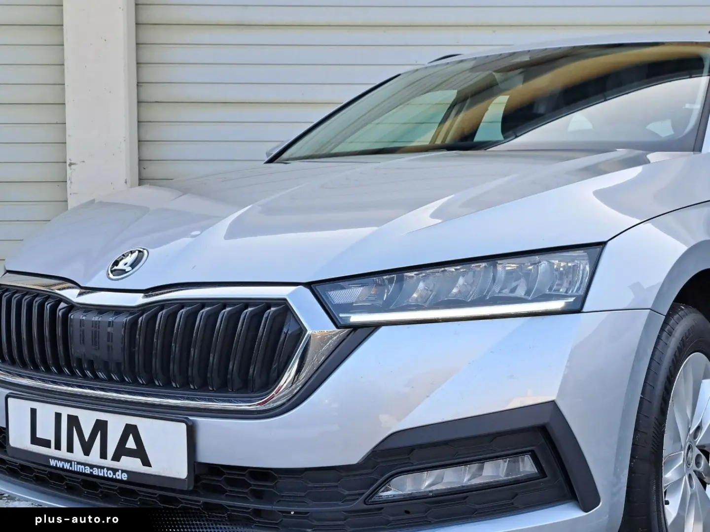 SKODA Octavia Combi 2 0TDI 4x4 Ambition DSG  LED ACC P