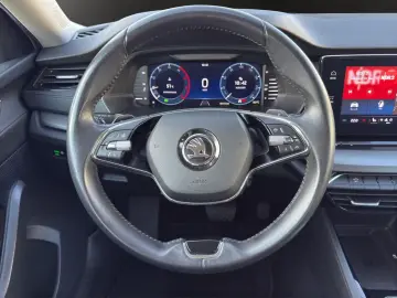 SKODA Octavia C. 2.0 TDI DSG 4x4 Ambition AHK APP NAVI