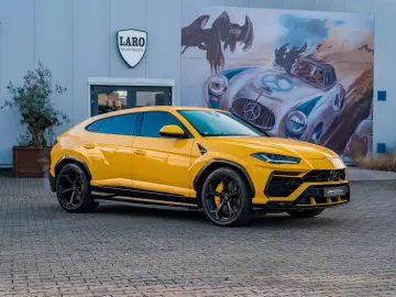 LAMBORGHINI B&O   Akrapovic