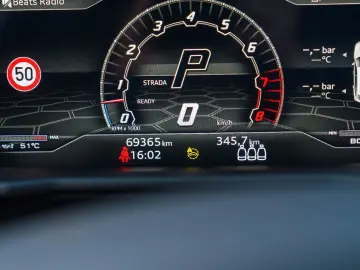 LAMBORGHINI B&O   Akrapovic