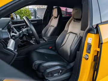 LAMBORGHINI B&O   Akrapovic