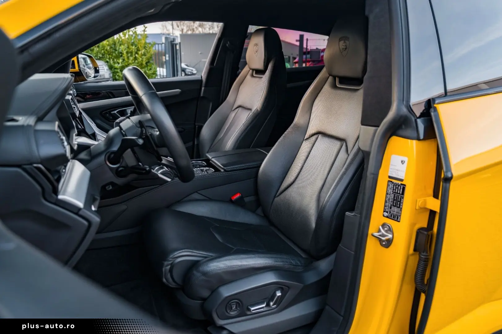 LAMBORGHINI B&O   Akrapovic