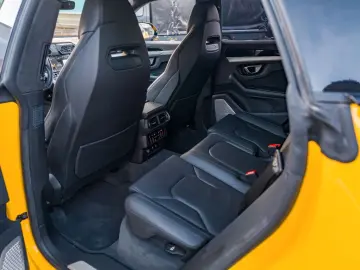 LAMBORGHINI B&O   Akrapovic