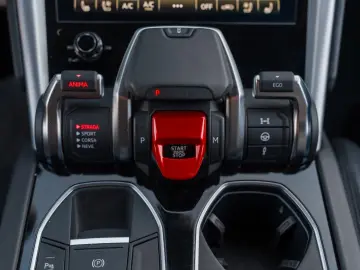 LAMBORGHINI B&O   Akrapovic