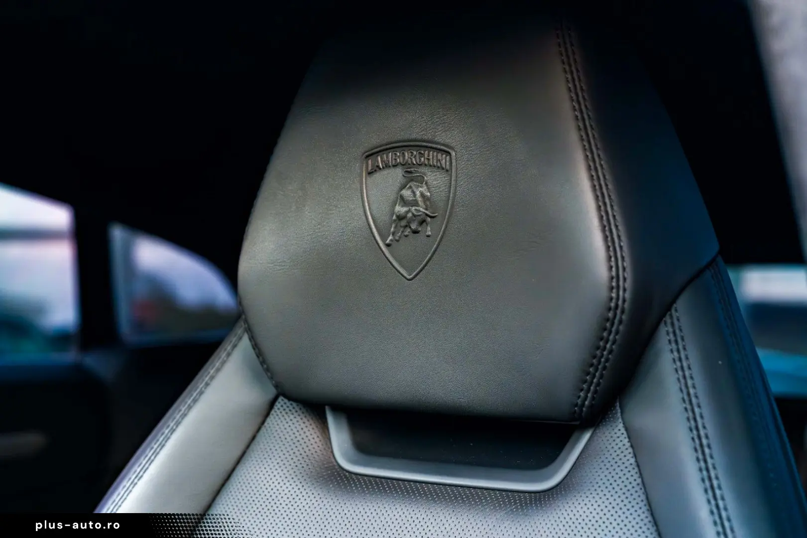 LAMBORGHINI B&O   Akrapovic