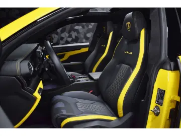 LAMBORGHINI Urus S V8 - GIALLO AUGE