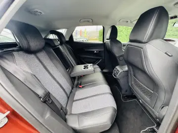 PEUGEOT 3008 Allure 1.2 PureTech 130 cp RAR efectuat