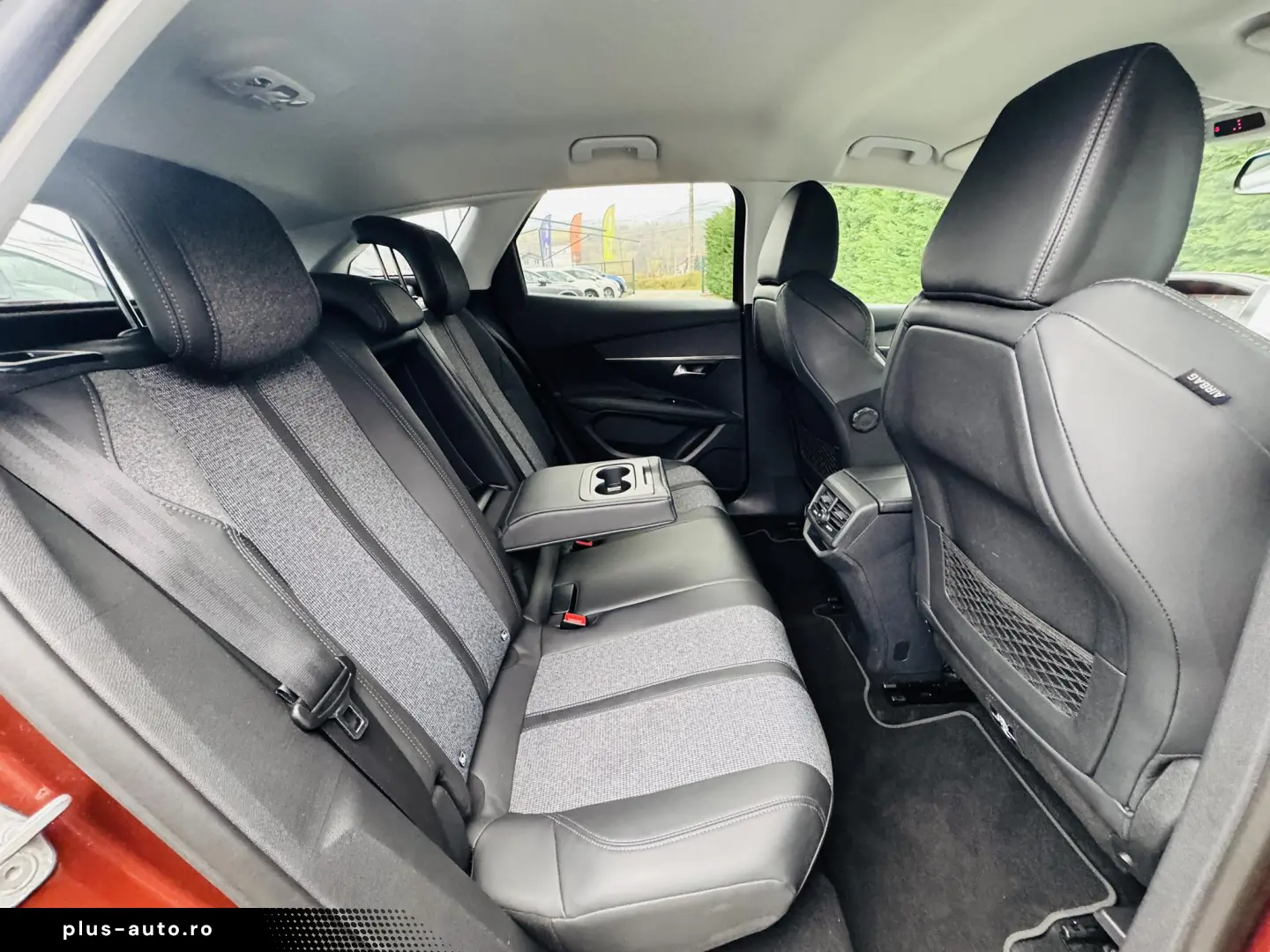 PEUGEOT 3008 Allure 1.2 PureTech 130 cp RAR efectuat