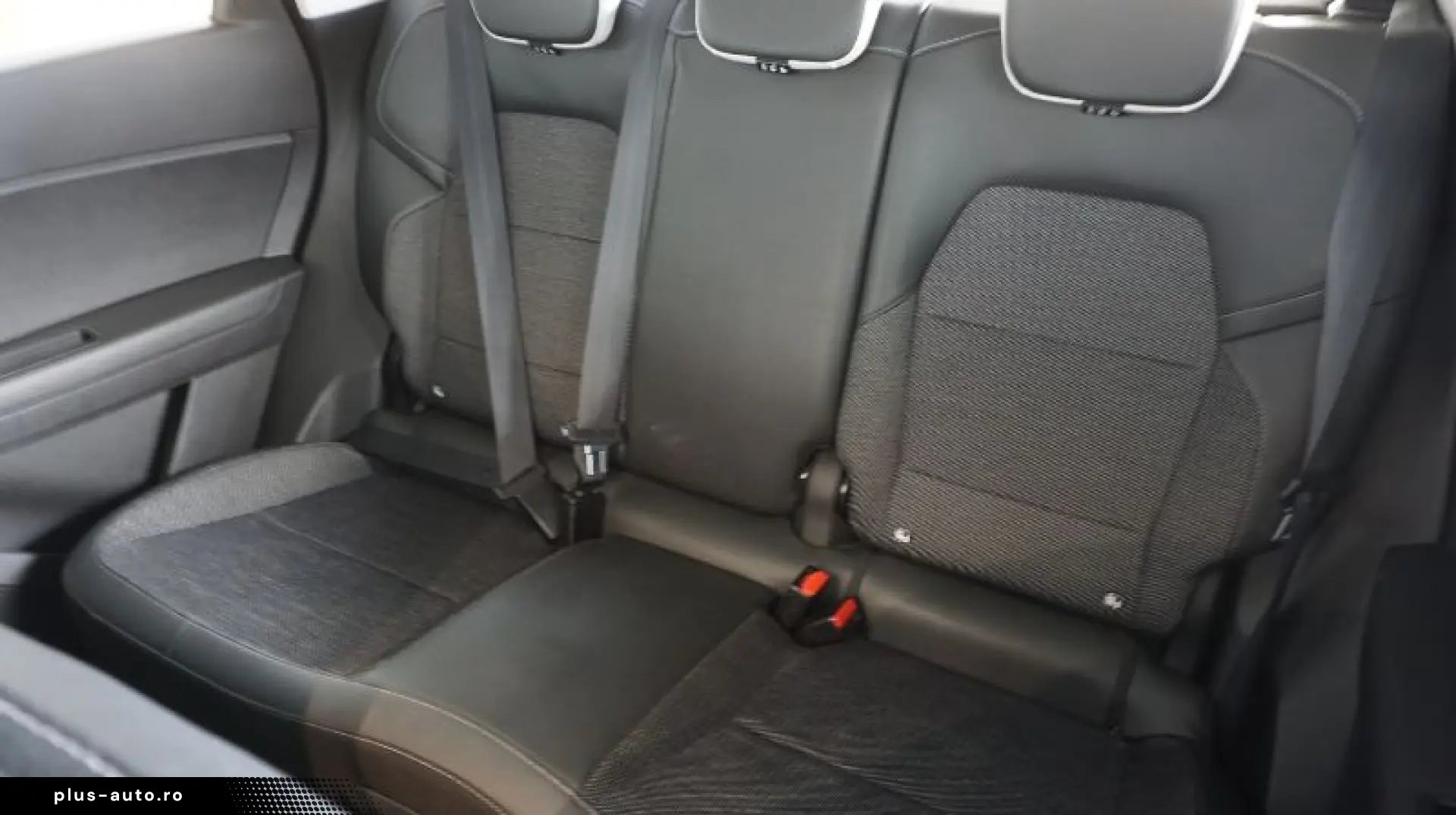 RENAULT CAPTUR 1.6 E-Tech 160CP Intens Plug-In