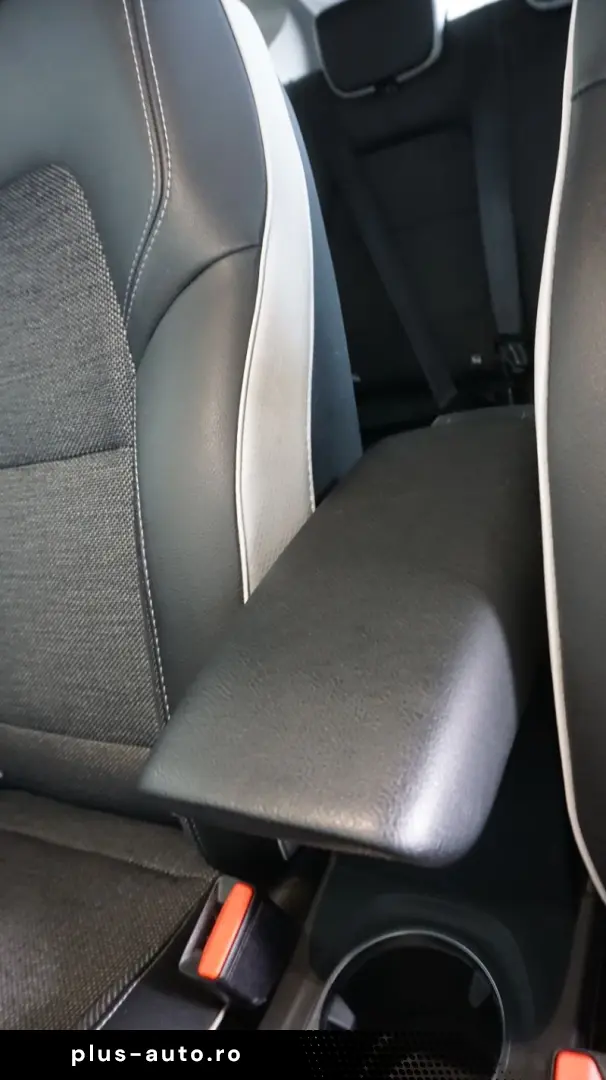 RENAULT CAPTUR 1.6 E-Tech 160CP Intens Plug-In