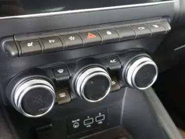 RENAULT CAPTUR 1.6 E-Tech 160CP Intens Plug-In