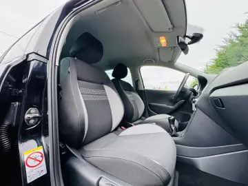 VOLKSWAGEN POLO 1.2 tsi 90 cp Life Edition