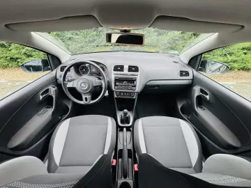 VOLKSWAGEN POLO 1.2 tsi 90 cp Life Edition