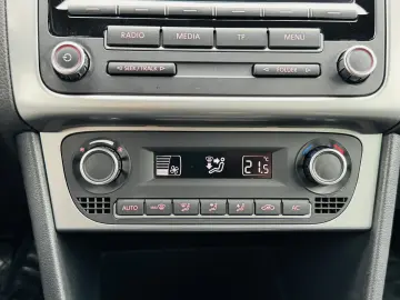 VOLKSWAGEN POLO 1.2 tsi 90 cp Life Edition