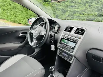 VOLKSWAGEN POLO 1.2 tsi 90 cp Life Edition