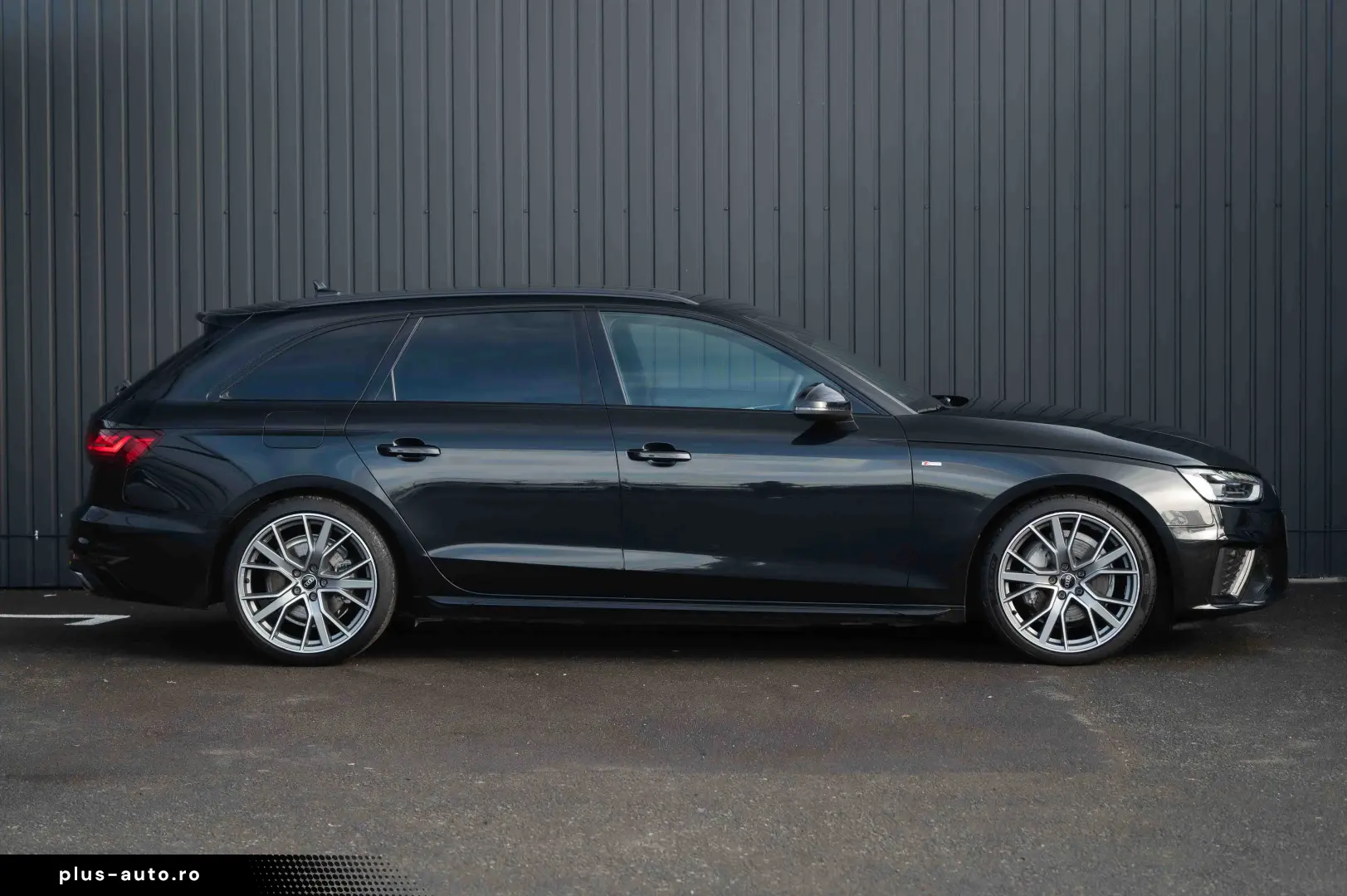 Audi A4 Avant 2.0 40 TDI S tronic MHEV S Line