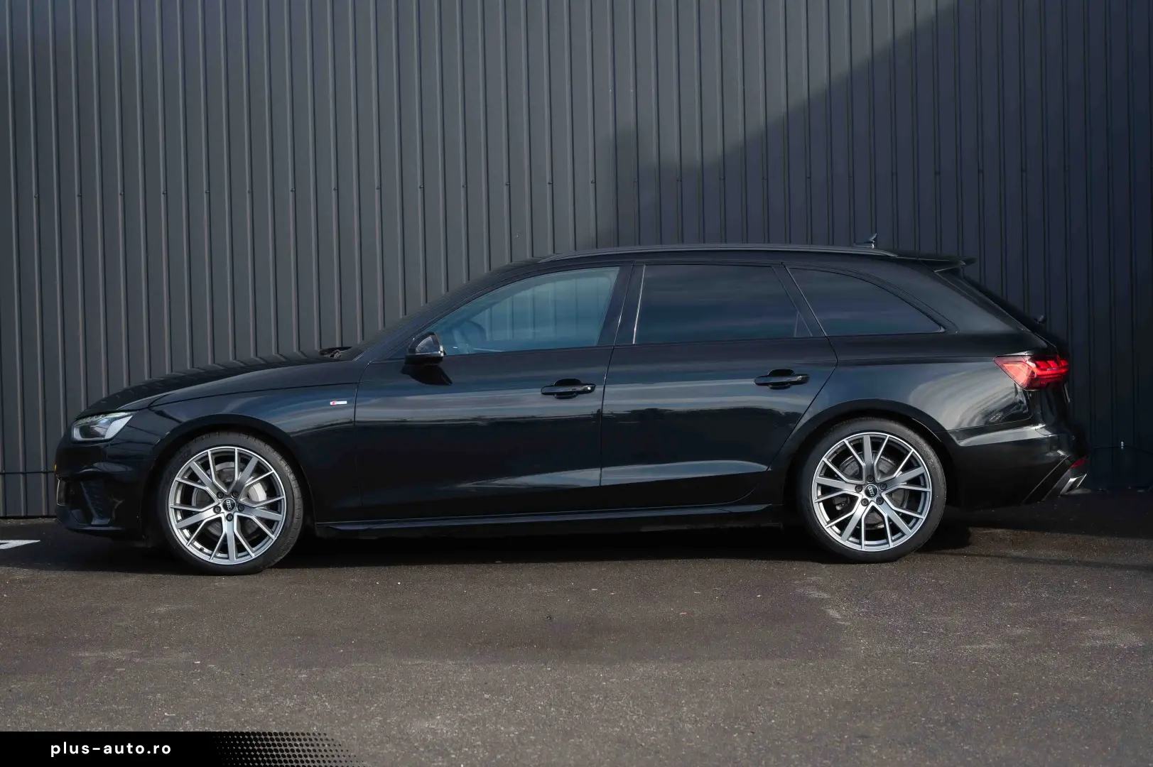 Audi A4 Avant 2.0 40 TDI S tronic MHEV S Line