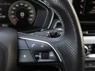 Audi A4 Avant 2.0 40 TDI S tronic MHEV S Line