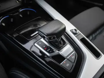 Audi A4 Avant 2.0 40 TDI S tronic MHEV S Line