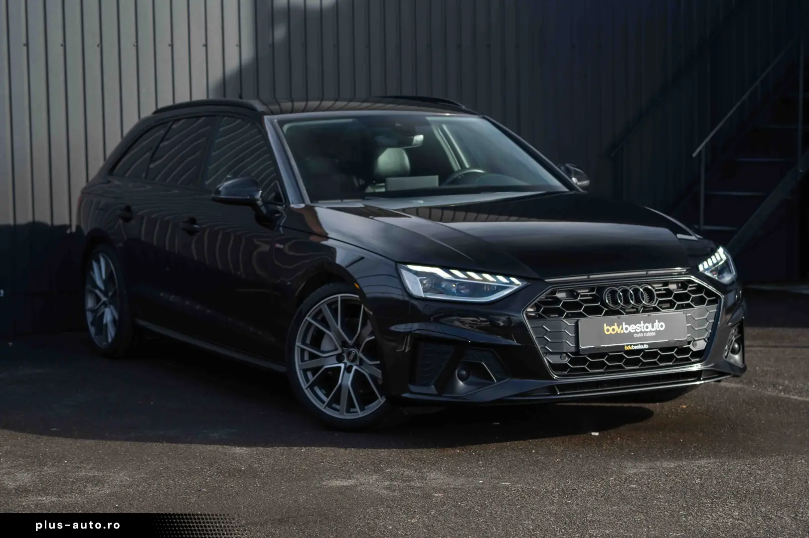 Audi A4 Avant 2.0 40 TDI S tronic MHEV S Line