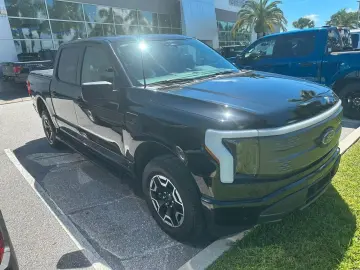 Ford F 150 Lightning XLT AWD