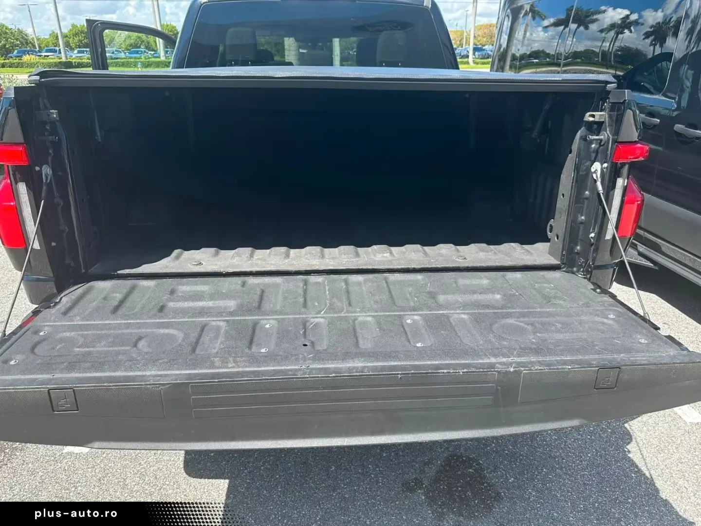 Ford F 150 Lightning XLT AWD