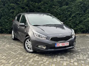 KIA CEED 1.6 crdi 128cp Fifa WC Edition