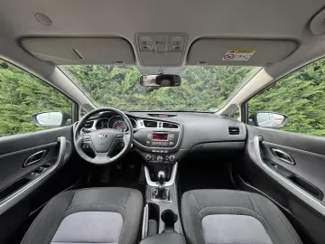 KIA CEED 1.6 crdi 128cp Fifa WC Edition