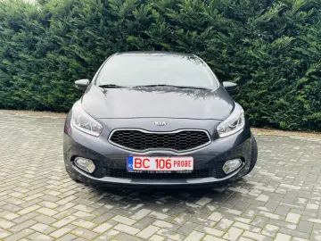 KIA CEED 1.6 crdi 128cp Fifa WC Edition