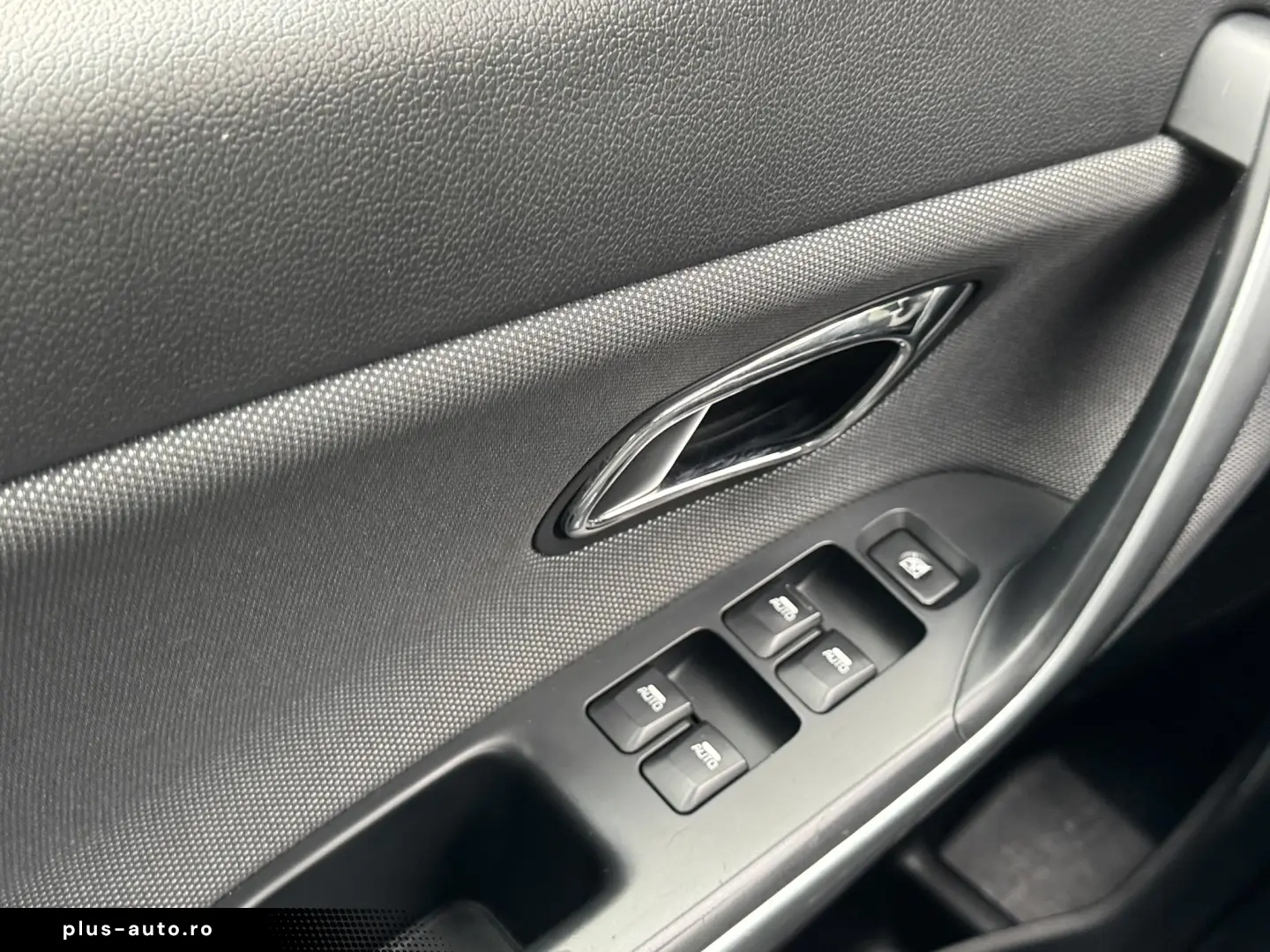 KIA CEED 1.6 crdi 128cp Fifa WC Edition