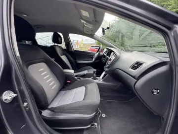 KIA CEED 1.6 crdi 128cp Fifa WC Edition