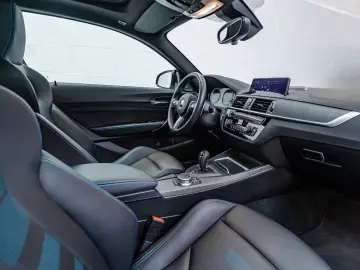 BMW M2 COMPETITION CAMERA SUNROOF