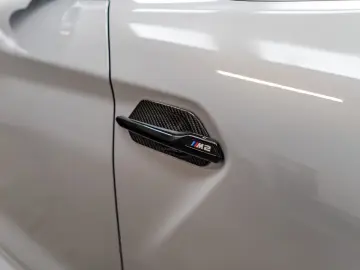 BMW M2 COMPETITION CAMERA SUNROOF