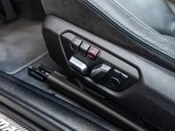 BMW M2 COMPETITION CAMERA SUNROOF