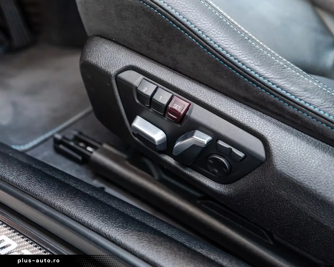 BMW M2 COMPETITION CAMERA SUNROOF