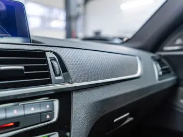 BMW M2 COMPETITION CAMERA SUNROOF
