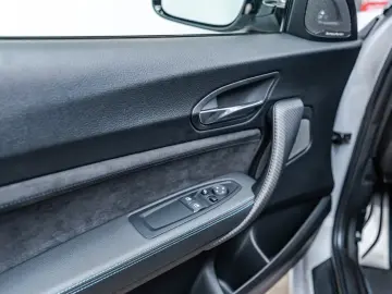 BMW M2 COMPETITION CAMERA SUNROOF