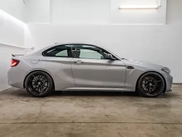 BMW M2 COMPETITION CAMERA SUNROOF