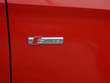 A3 1.4 TFSI  S-Line  Matrix  140HP  Credit