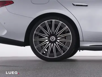 Mercedes-Benz E 200 AMG Pano Night