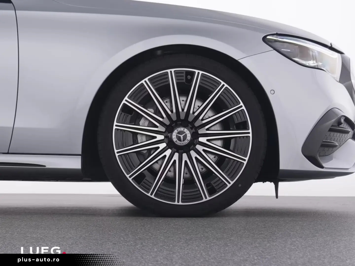 Mercedes-Benz E 200 AMG Pano Night