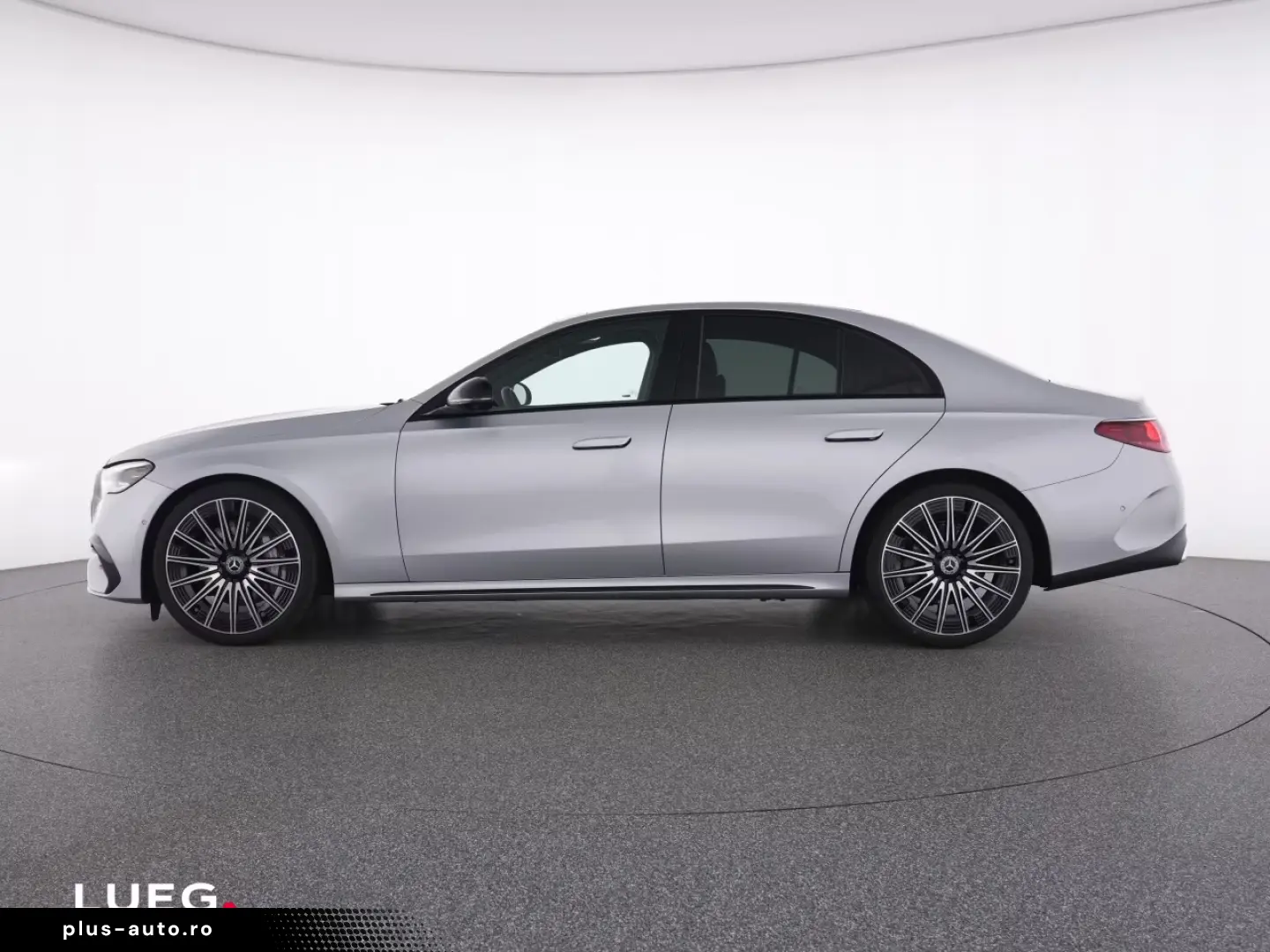 Mercedes-Benz E 200 AMG Pano Night