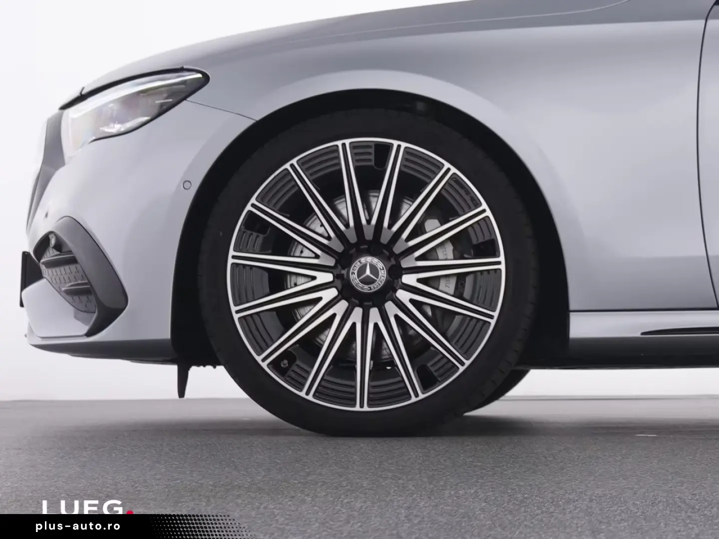 Mercedes-Benz E 200 AMG Pano Night