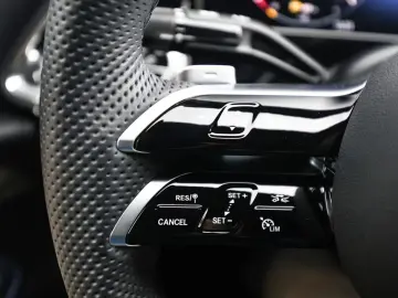 Mercedes-Benz E 200 AMG Sport Advanced Superscreen